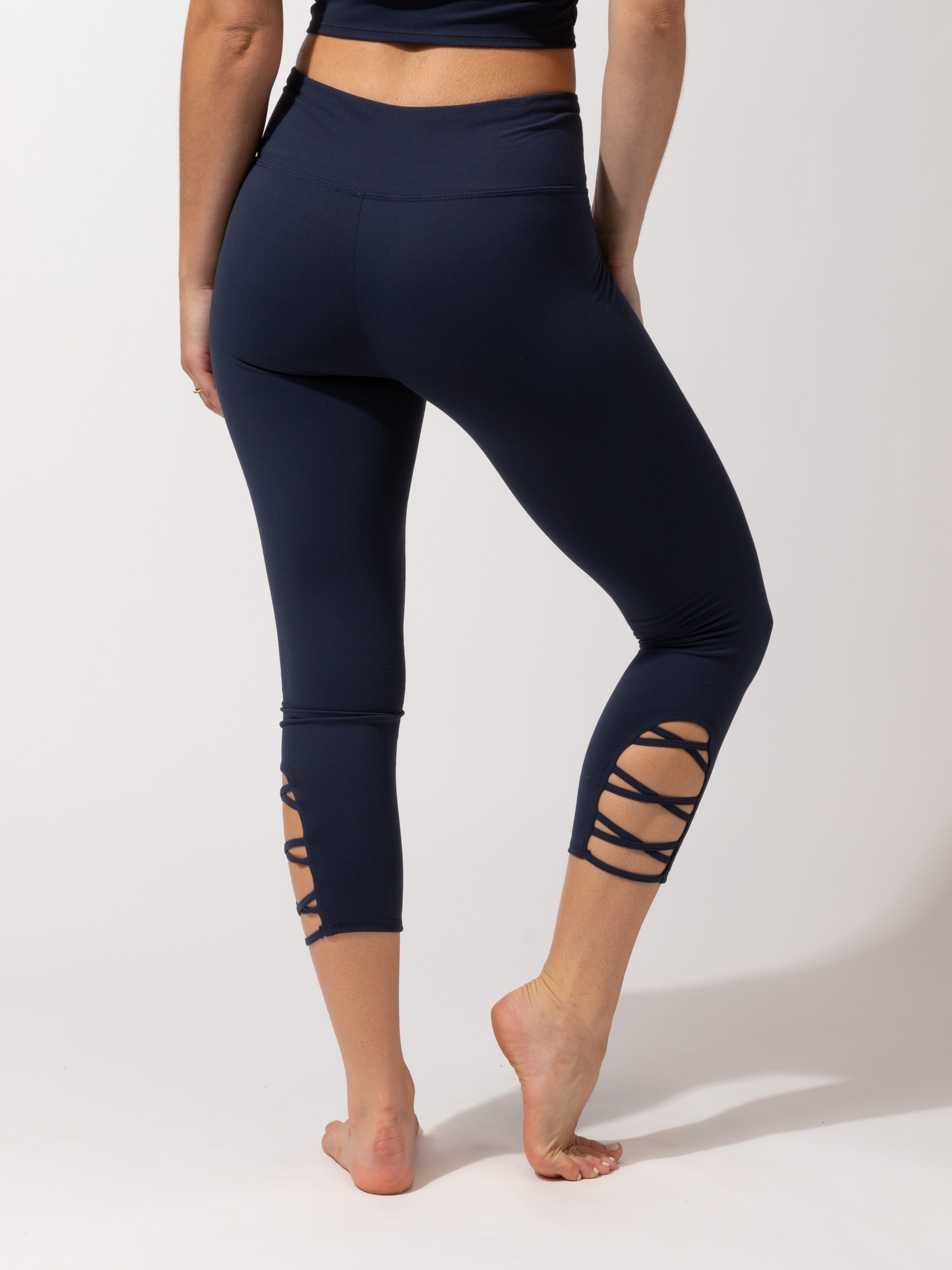 Monica Crop Criss Cross Legging in Heather Fig – Threads 4 Thought