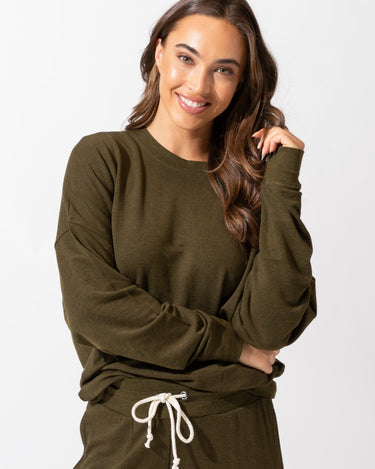 Cathy Boyfriend Feather Fleece Pullover in Heather Fortress